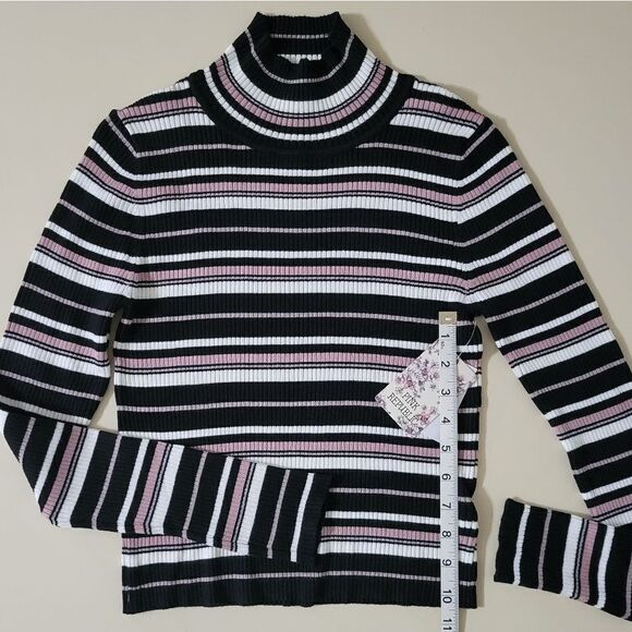 Pink Republic Ribbed Black Striped Crop Long Sleeve Sweater - Picture 5 of 11